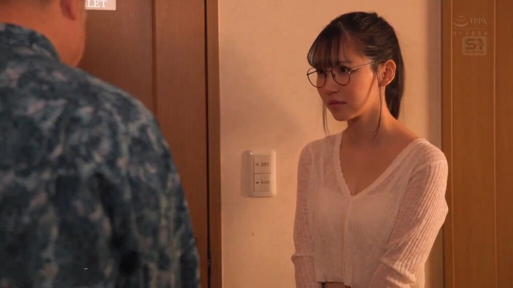 Nữ gia sư xinh đẹp và cậu học trò số hưởng